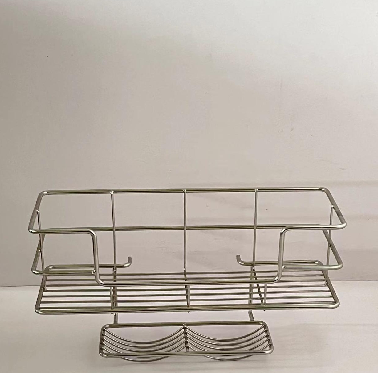 Basket with dual soap dishes